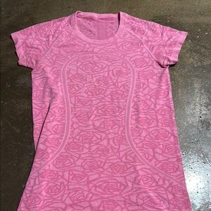 lululemon athletica Pink Short Sleeve Tee